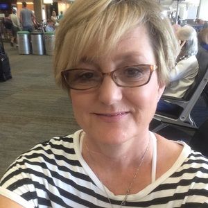 Meet your Posher, Debra