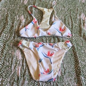 Honey acacia size XL top and large bottoms