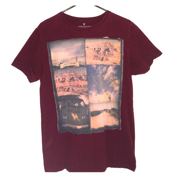 American Eagle Classic Fit Graphic T-Shirt