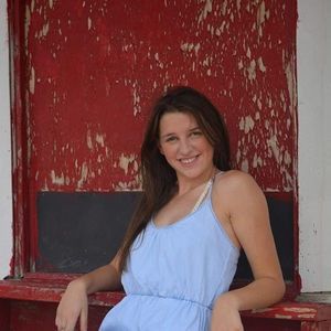 Meet your Posher, Cassie