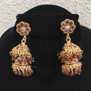 Beautiful and grand looking 2 step Indian jhumkas