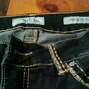 Daytrip jeans from Buckle Lyra