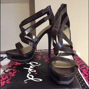 Qupid Brown Heels