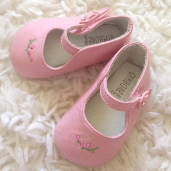 💖 Baby girl shoes!