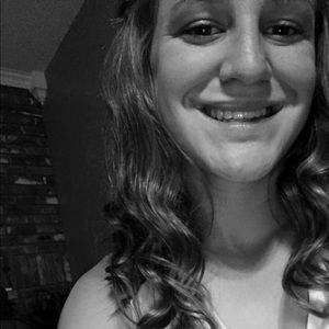 Meet your Posher, Tayler