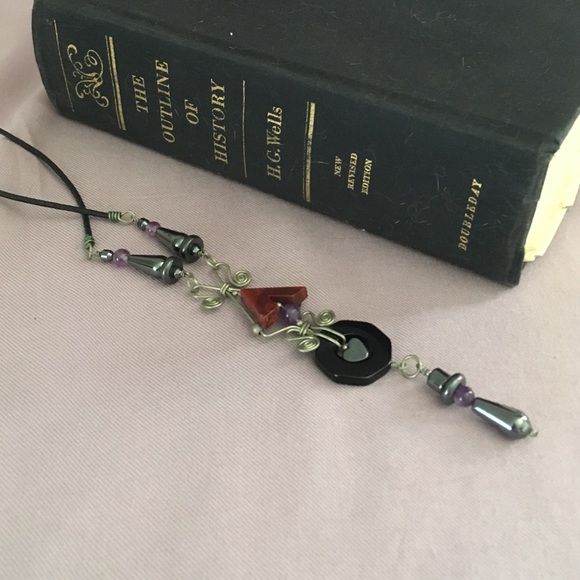 Black onyx, amethyst and silver necklace