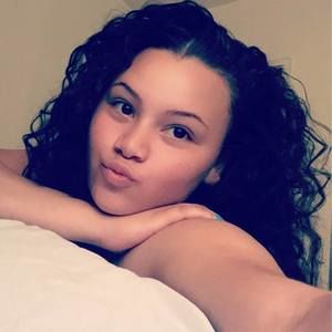 Meet your Posher, Deannie