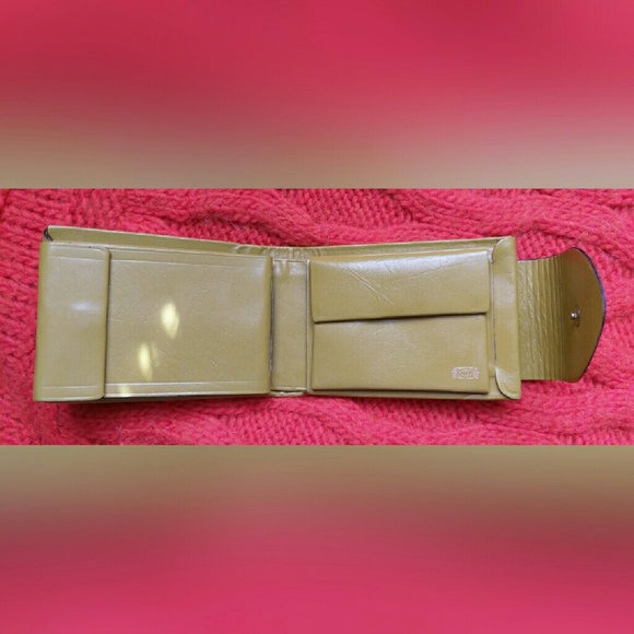 Vintage Crest Craft Leather Bifold Wallet - Picture 2 of 4