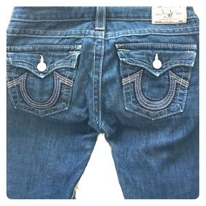 New True Religion, size 28, boot cut jeans!
