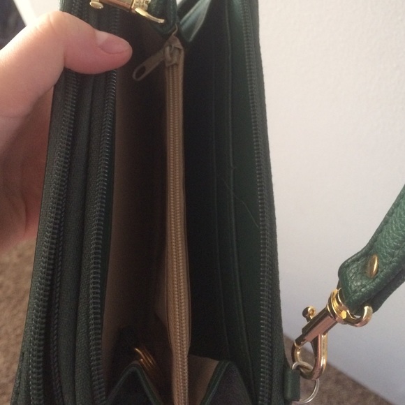 Purse/Wallet - Picture 2 of 3