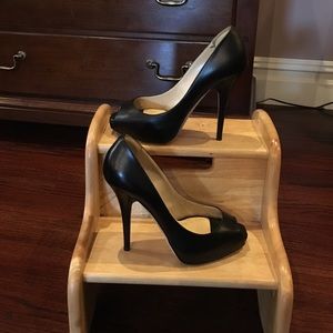 Woman's shoes