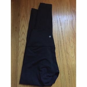 Lululemon leggings size 4