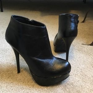 Black heeled booties