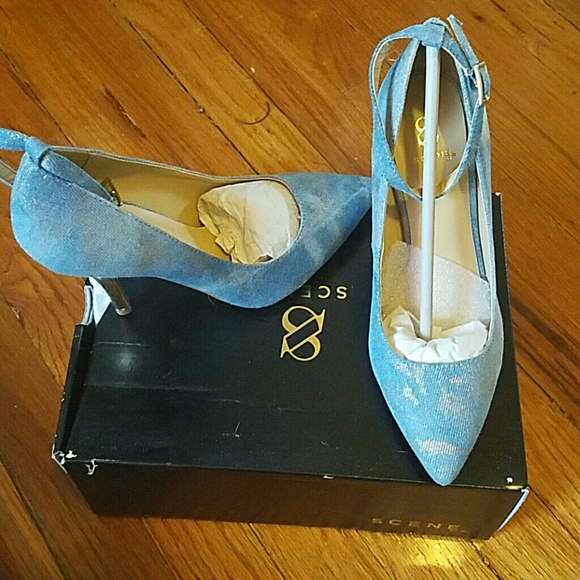 Womens pumps