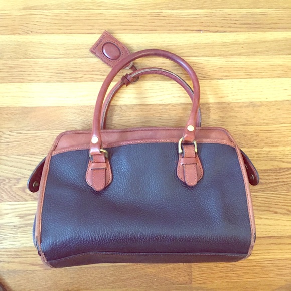 Liz Claiborne © Vintage Leather Handbag