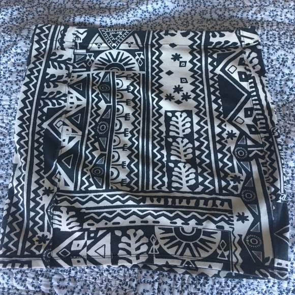 Zara tribal pattern stretchy mini skirt