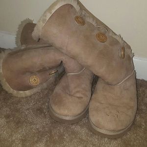 Sandy Brown Authentic Uggs