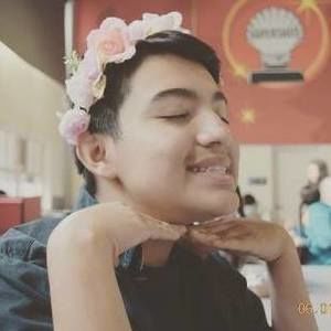 Meet your Posher, Alex