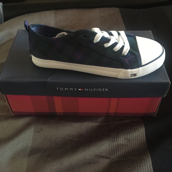 Kids sneakers