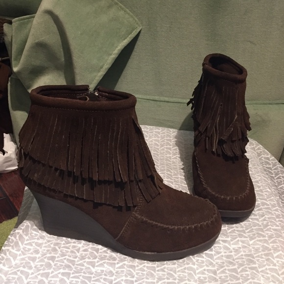 Minnetonka Shoes - Wedge Minnetonka brown moccasins