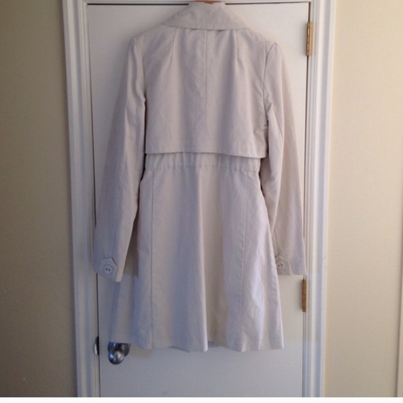 Elegant design Tulle trench coat - Picture 4 of 4