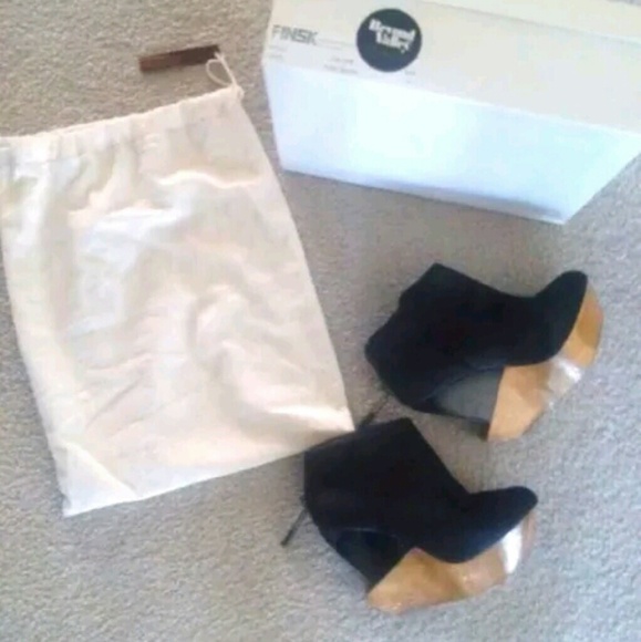 FINSK BOOTIES PONY WOOD WEDGES PLATFORM SIZE 6 - Picture 4 of 4