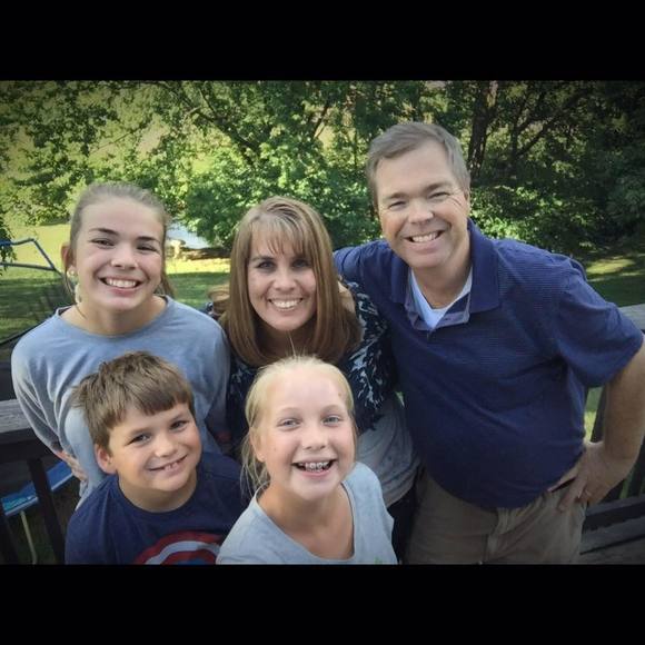 Meet your Posher, Leslie