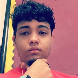 Meet your Posher, Javier