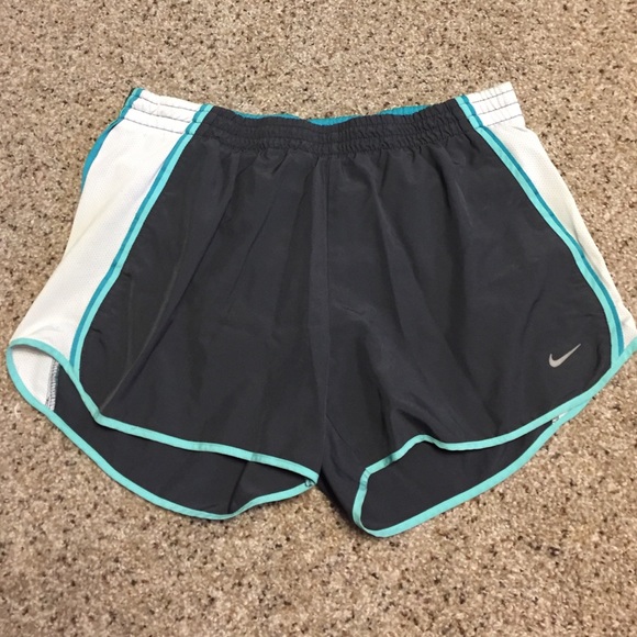 Nike shorts - Picture 1 of 2