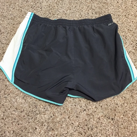 Nike shorts - Picture 2 of 2