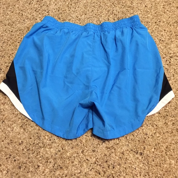 Nike shorts - Picture 2 of 2