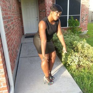 Meet your Posher, Paris