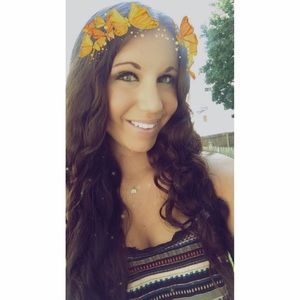 Meet your Posher, Melissa