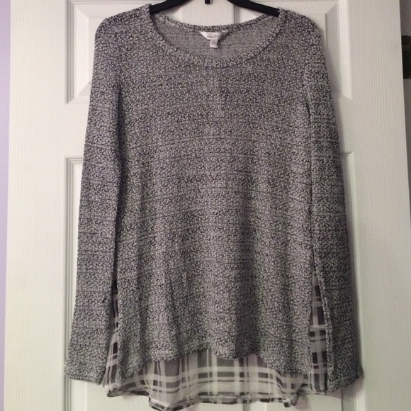 Charming Charlie long sleeve sweater - Picture 1 of 2