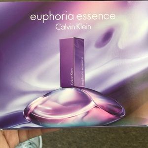 Calvin Klein Euphoria Essence Perfume