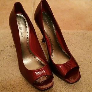 Perfect holiday party shoe!