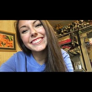 Meet your Posher, Jocelyn