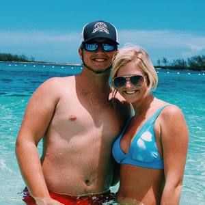 Meet your Posher, Meagan