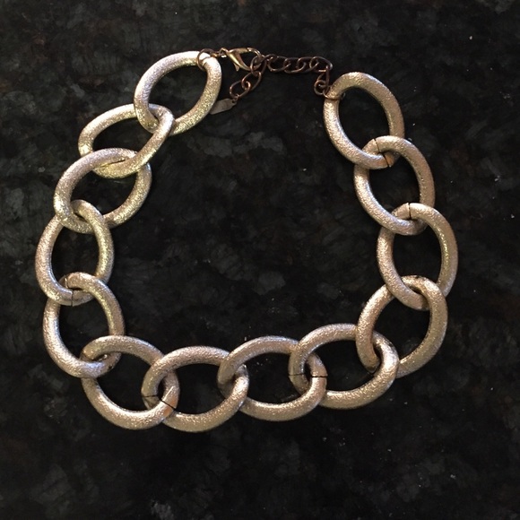 Oversized gold "chain" necklace