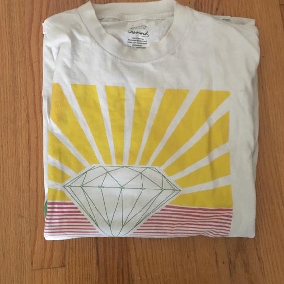 Rising Diamond Tee