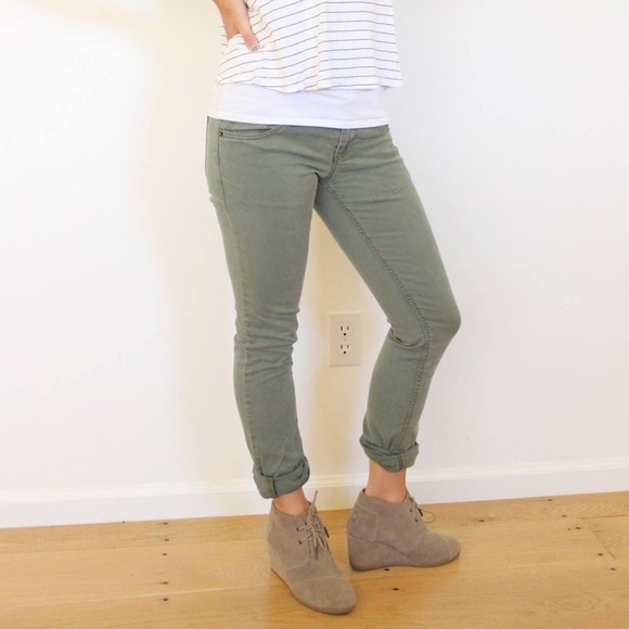 Mossimo olive skinny pants