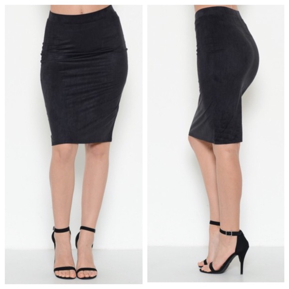 ✨LAST ONE ✨Faux suede midi skirt LOWEST PRICE - Picture 2 of 3