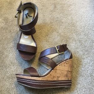 Brown wedges