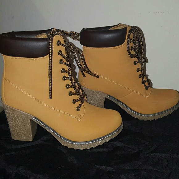 6 1/2 Camel boots