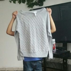 Long sleeve gray shirt