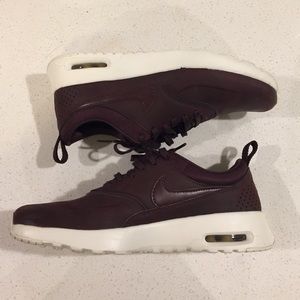 Nike Women's Air Max Thea