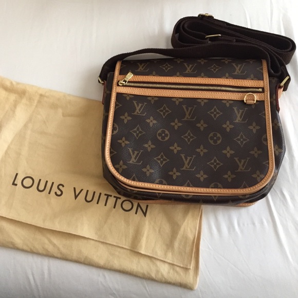 LOUIS VUITTON cross body!!! monogram purse