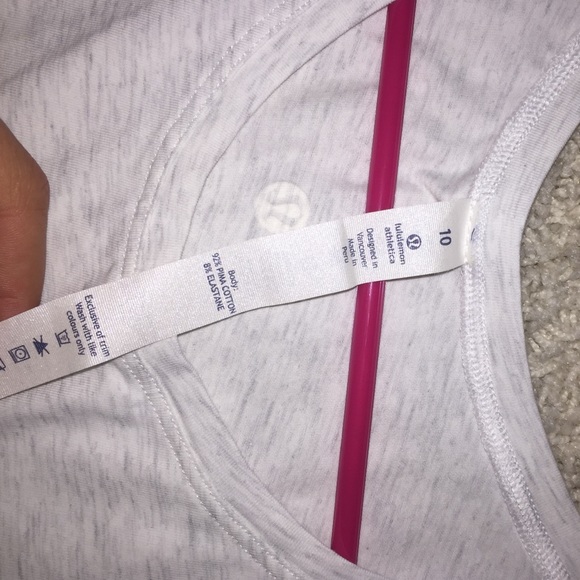 Lululemon loose tank!!!😍 - Picture 4 of 4