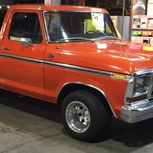 Meet your Posher, Raul