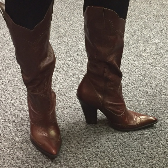 bcbg cowgirl boots